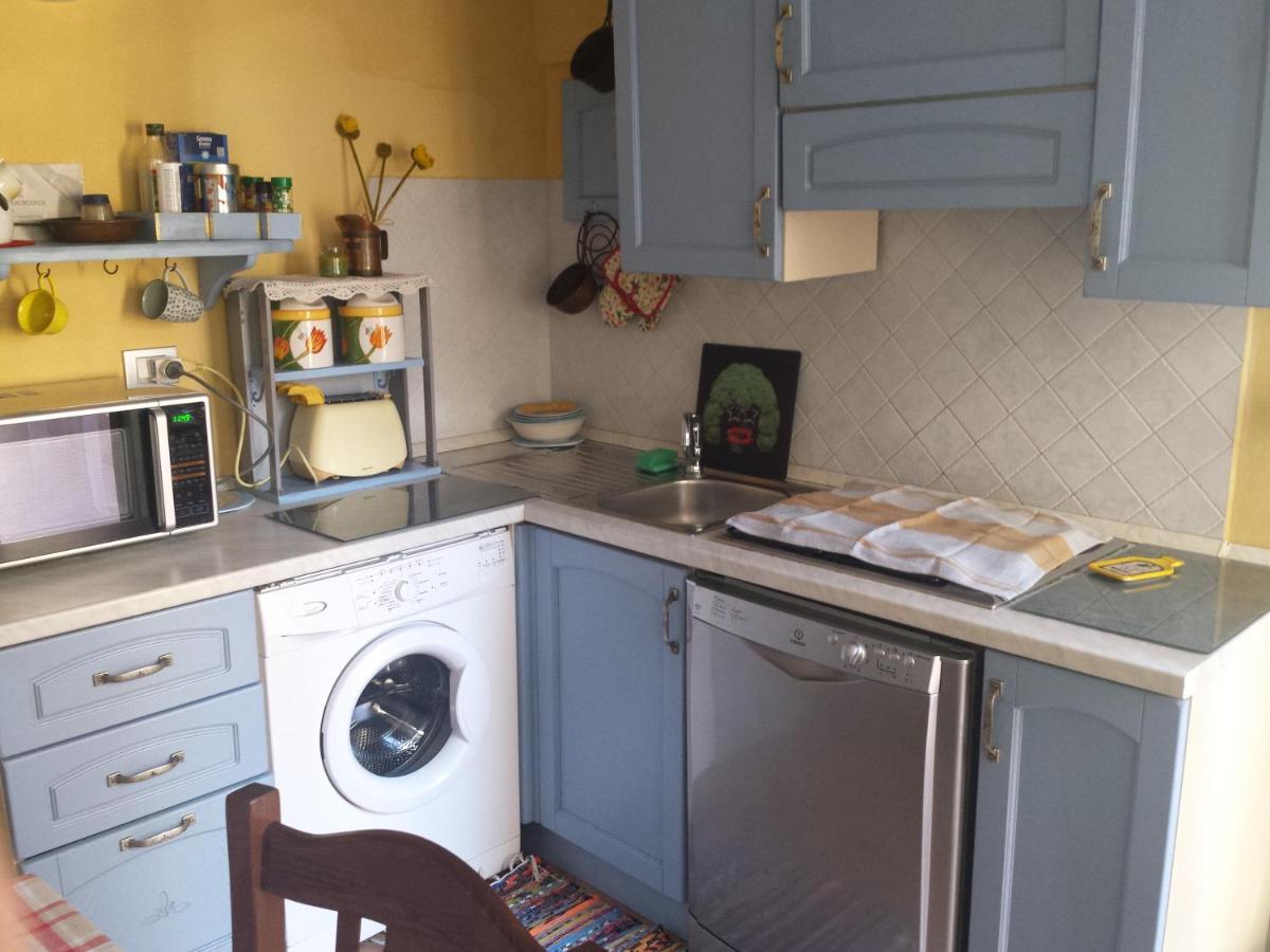 Centre With Patio Apartment *