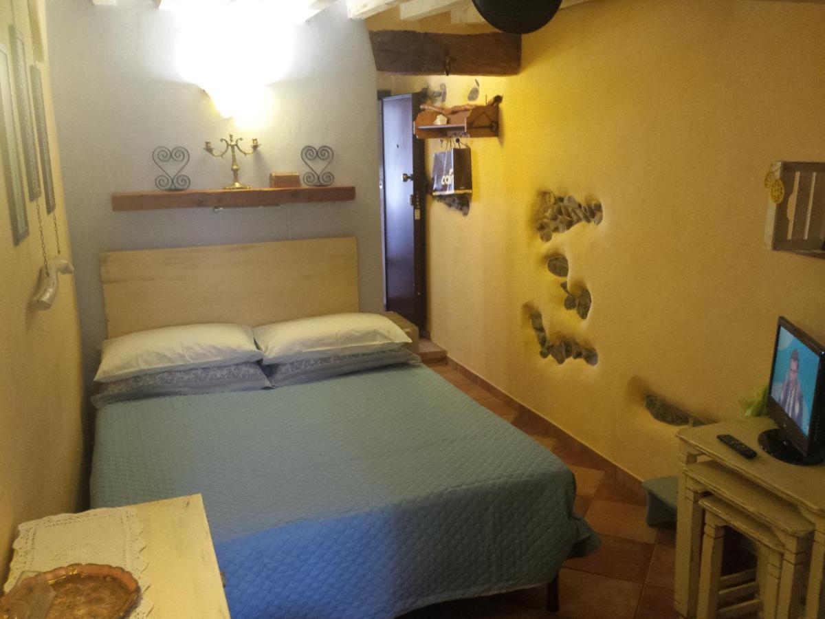 Apartment Centre With Patio Parma